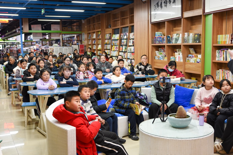 1766978533109950.jpg be6ee0e9d1f3558005603dcb56768187.jpg