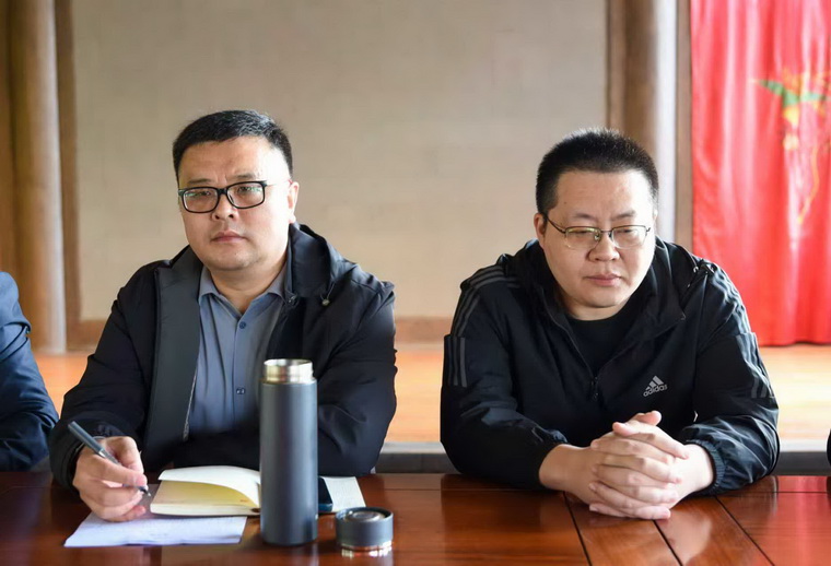 1-《济宁晚报》副主编宋延坤、编辑中心主任倪艺.jpg
